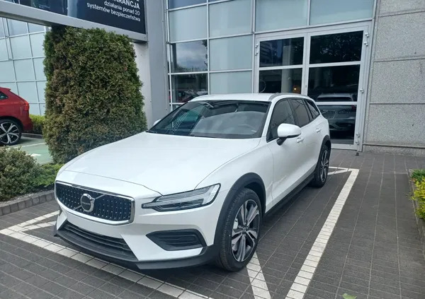 volvo Volvo V60 Cross Country cena 262800 przebieg: 7, rok produkcji 2024 z Biały Bór